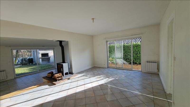 Vente Maison ST MEDARD DE GUIZIERES - 3 pièces -90 m² - (33230)