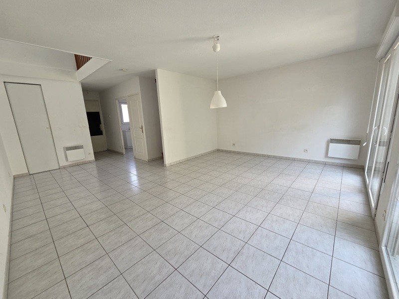 Vente Maison ST SEURIN SUR L ISLE - 4 pièces -79 m² - (33660)