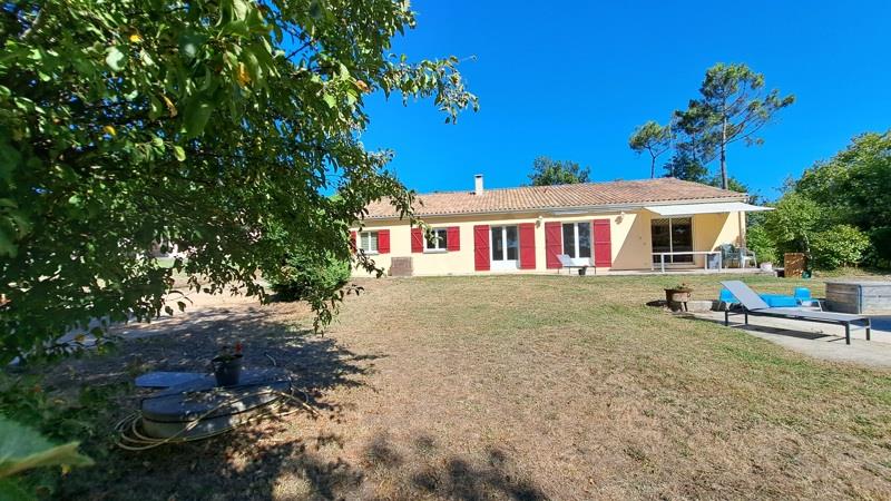 Vente Maison ST CHRISTOPHE DE DOUBLE - 7 pièces -174 m² - (33230)