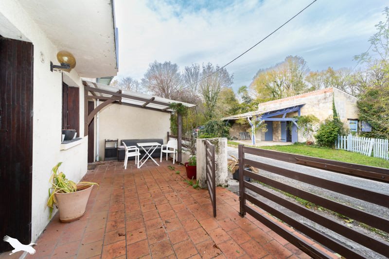 Vente Maison ST MEDARD DE GUIZIERES - 5 pièces -154 m² - (33230)