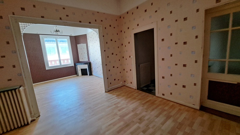 Vente Immeuble COUTRAS - -  235 m² - (33230)