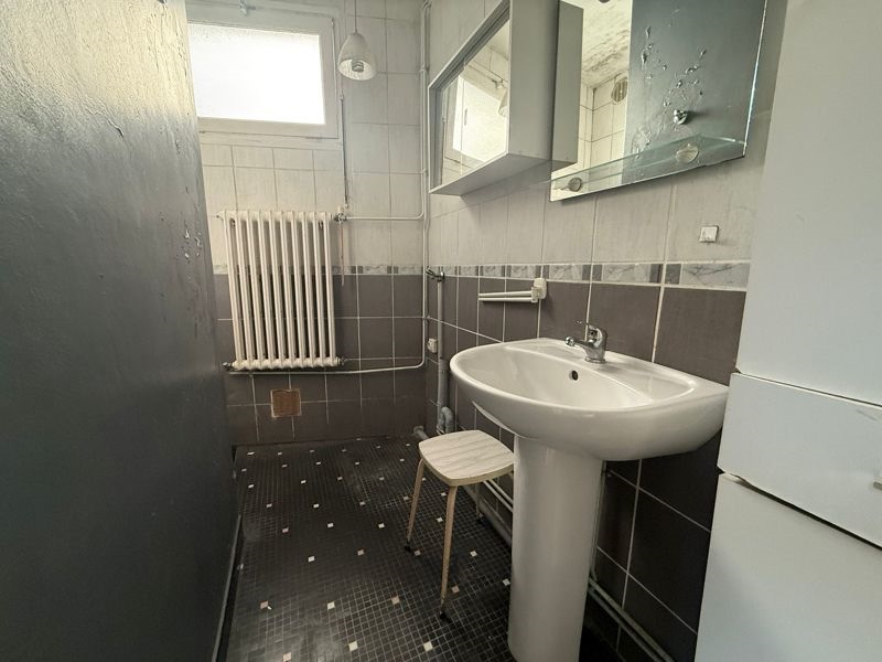 Vente Immeuble COUTRAS - -  235 m² - (33230)