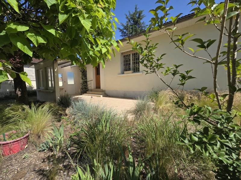Vente Maison ST SEURIN SUR L ISLE - 4 pièces -98 m² - (33660)