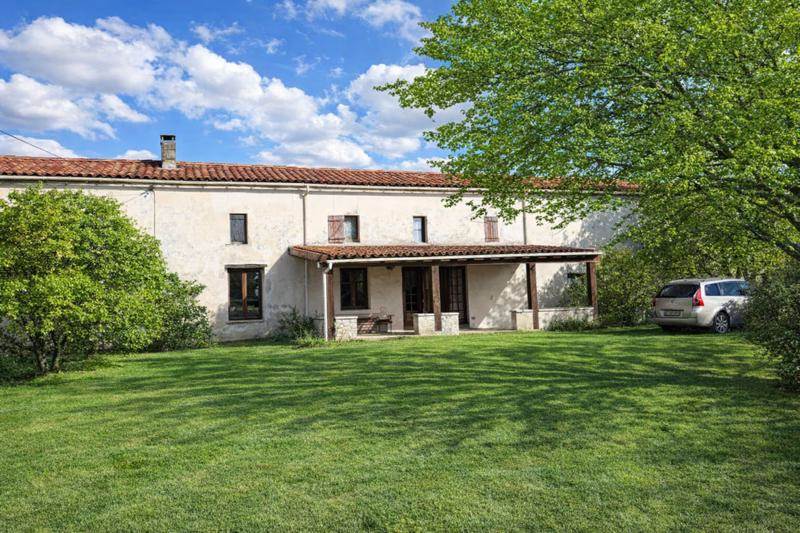 Vente Maison MINZAC - 5 pièces -189 m² - (24610)