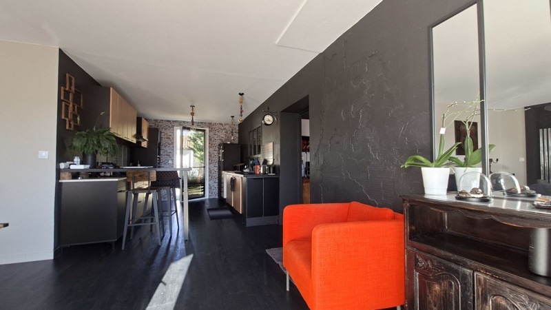 Vente Maison Saint-Seurin-sur-l'Isle - 5 pièces -111 m² - (33660)
