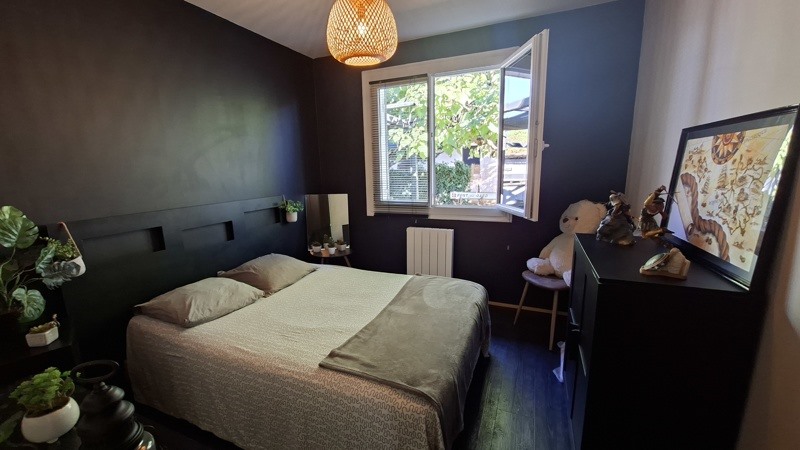 Vente Maison Saint-Seurin-sur-l'Isle - 5 pièces -111 m² - (33660)