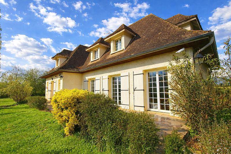 Vente Maison MOULIN NEUF - 5 pièces -181 m² - (24700)