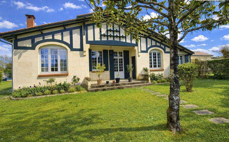 Vente Maison Saint-Seurin-sur-l'Isle 33660 7 pièces - 159 m²