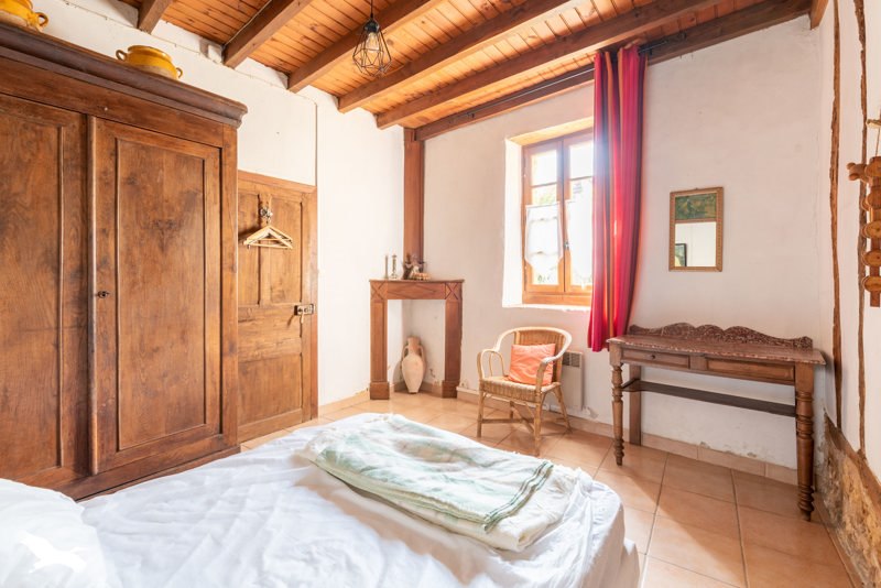 Vente Maison MAUPAS - 6 pièces -183 m² - (32240)