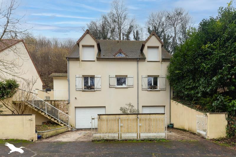 Vente Maison MERY SUR OISE - 7 pièces -161 m² - (95540)