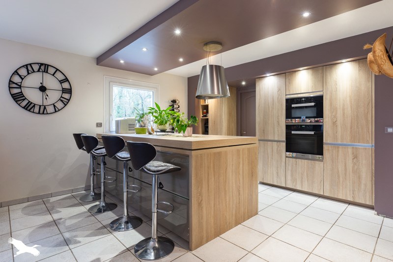 Vente Maison MERY SUR OISE - 7 pièces -161 m² - (95540)