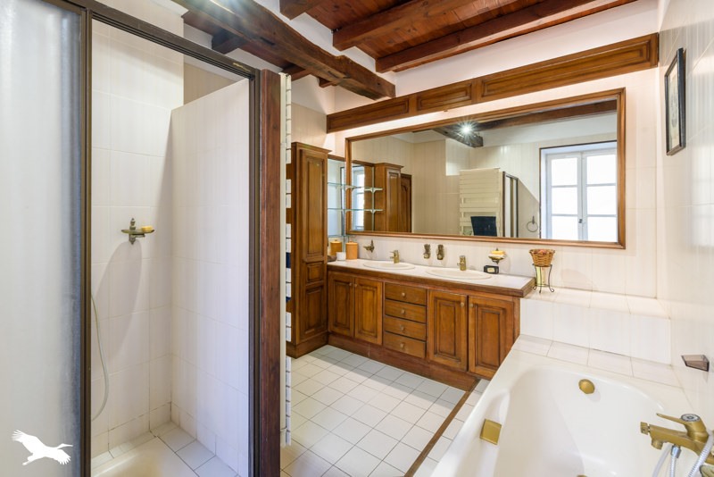 Vente Maison AURICE - 5 pièces -372 m² - (40500)
