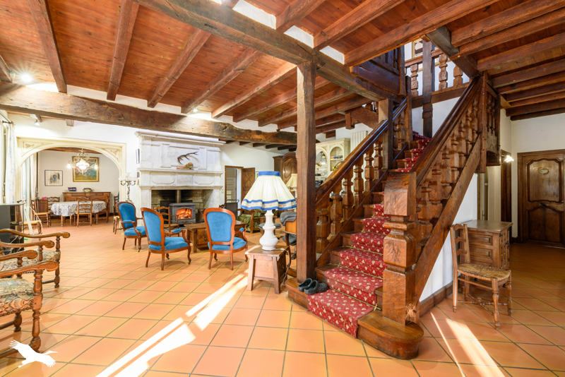 Vente Maison AURICE - 5 pièces -372 m² - (40500)