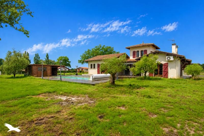 Vente Maison FARGUES - 5 pièces -193 m² - (40500)