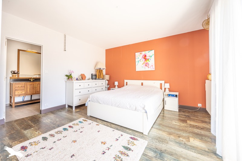 Vente Maison ST SAUVEUR D AUNIS - 10 pièces -350 m² - (17540)