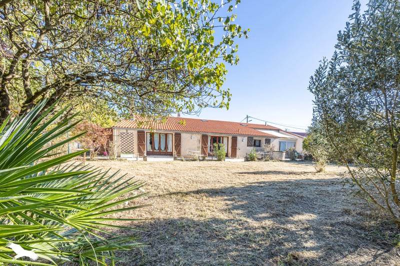 Vente Maison ANAIS - 7 pièces -284 m² - (17540)