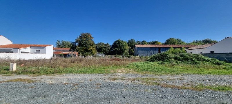 Vente Terrain AIGREFEUILLE D AUNIS - -627 m² - (17290)