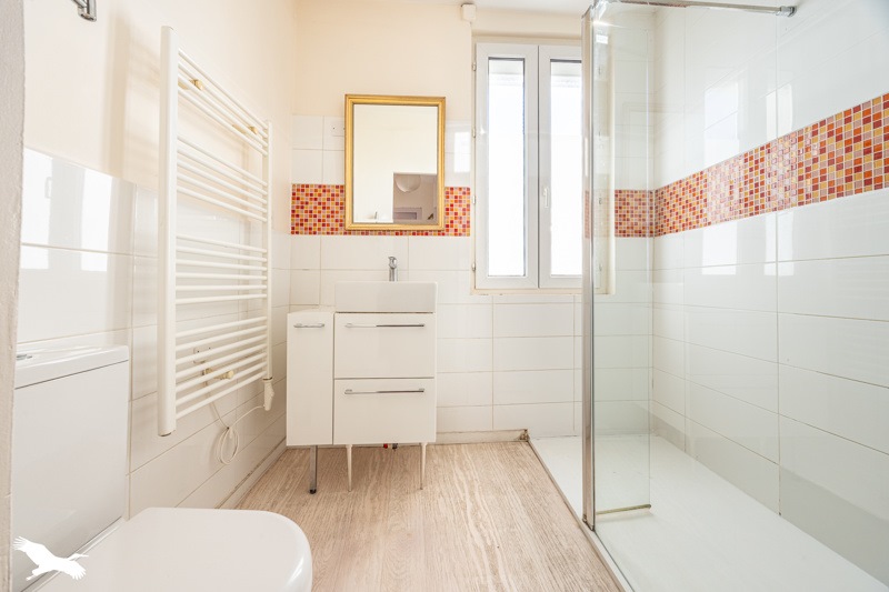 Vente Maison CROIX CHAPEAU - 4 pièces -92 m² - (17220)