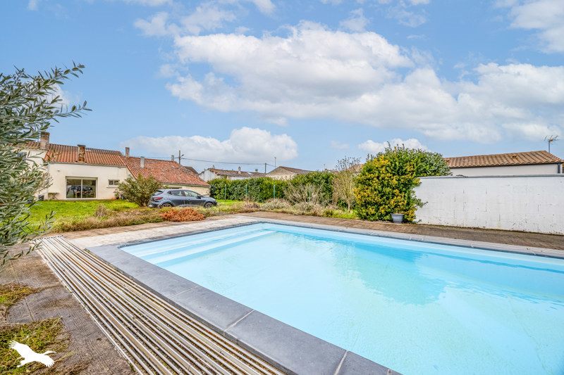 Vente Maison AIGREFEUILLE D AUNIS - 5 pièces -160 m² - (17290)