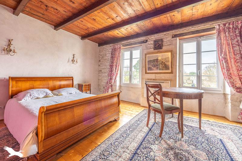 Vente Maison ST CHRISTOPHE - 4 pièces -165 m² - (17220)