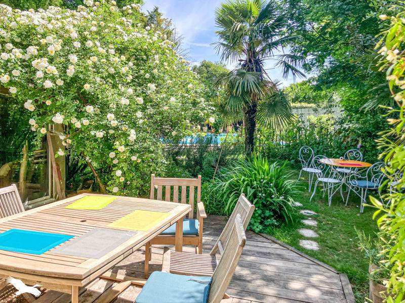 Vente Maison AIGREFEUILLE D AUNIS - 7 pièces -210 m² - (17290)