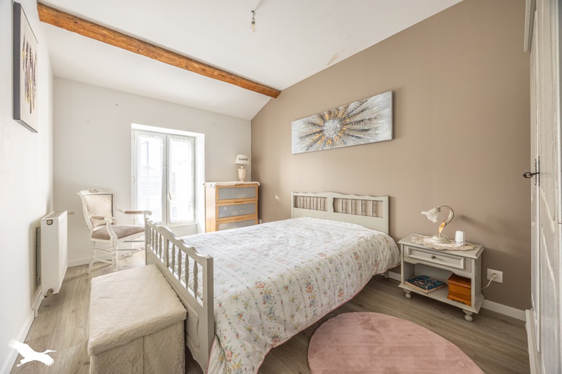 Vente Maison CIRE D AUNIS - 7 pièces -169 m² - (17290)