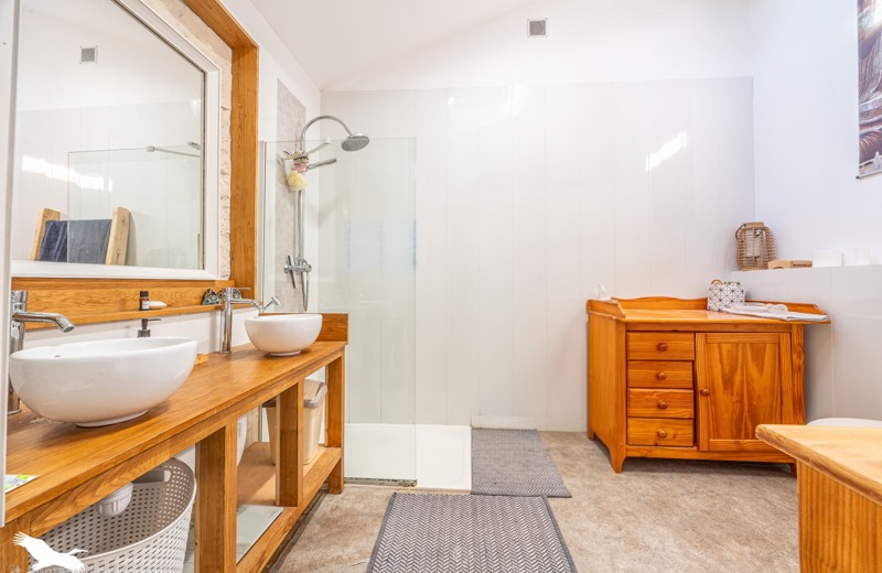 Vente Maison ARDILLIERES - 6 pièces -213 m² - (17290)