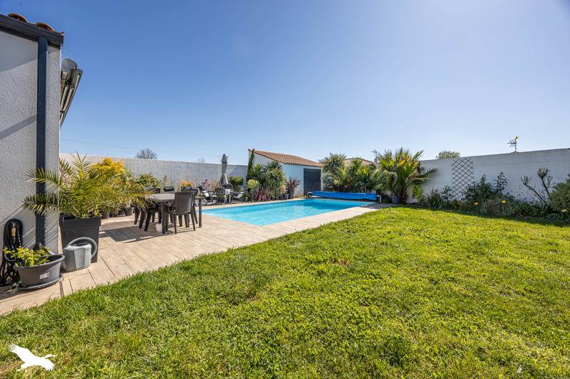 Vente Maison AIGREFEUILLE D AUNIS - 11 pièces -244 m² - (17290)