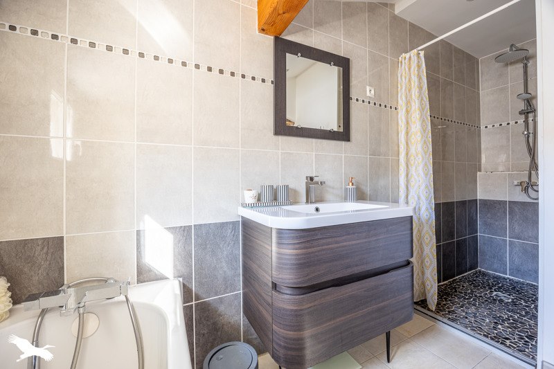 Vente Maison AIGREFEUILLE D AUNIS - 5 pièces -193 m² - (17290)