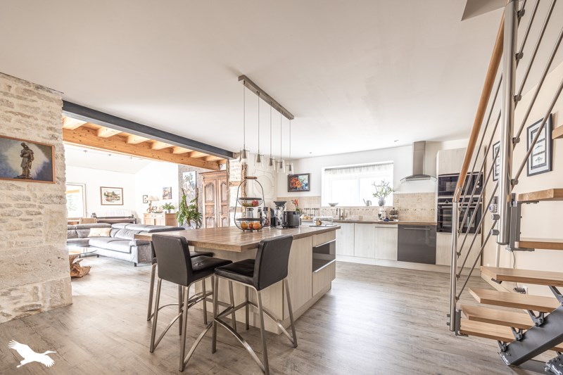 Vente Maison Ciré-d'Aunis - 6 pièces -196 m² - (17290)