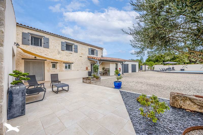 Vente Maison CIRE D AUNIS 17290 6 pièces - 196 m²