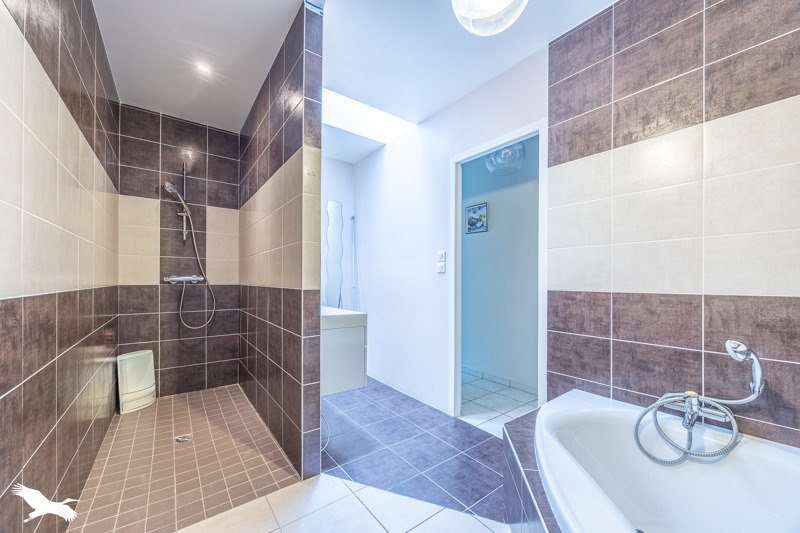 Vente Maison Aigrefeuille-d'Aunis - 5 pièces -131 m² - (17290)