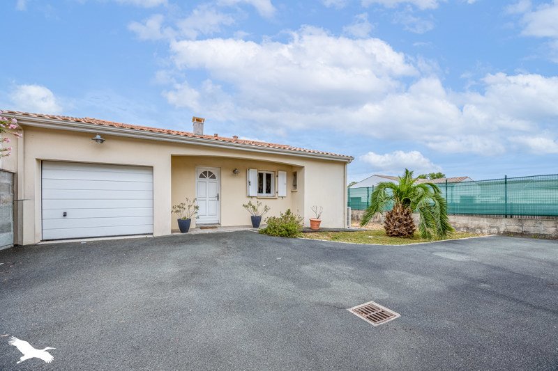 Vente Maison Aigrefeuille-d'Aunis - 5 pièces -131 m² - (17290)