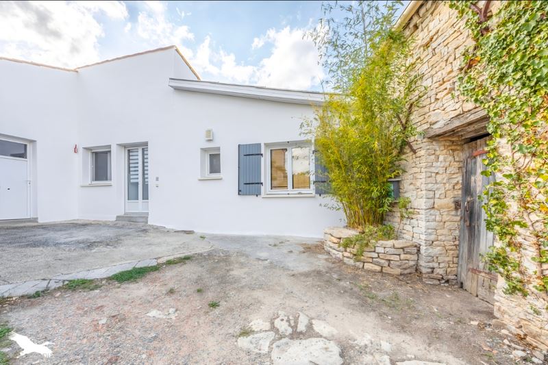 Vente Maison Saint-Sauveur-d'Aunis 17540 7 pièces - 134 m²