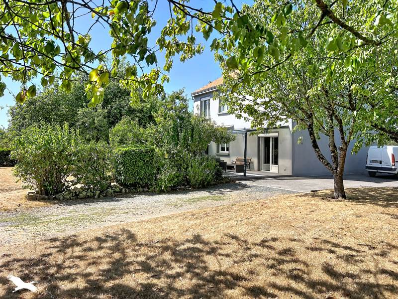 Vente Maison COUERON - 6 pièces -141 m² - (44220)