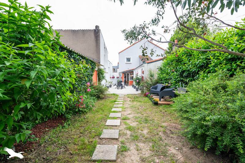 Vente Maison COUERON - 9 pièces -235 m² - (44220)