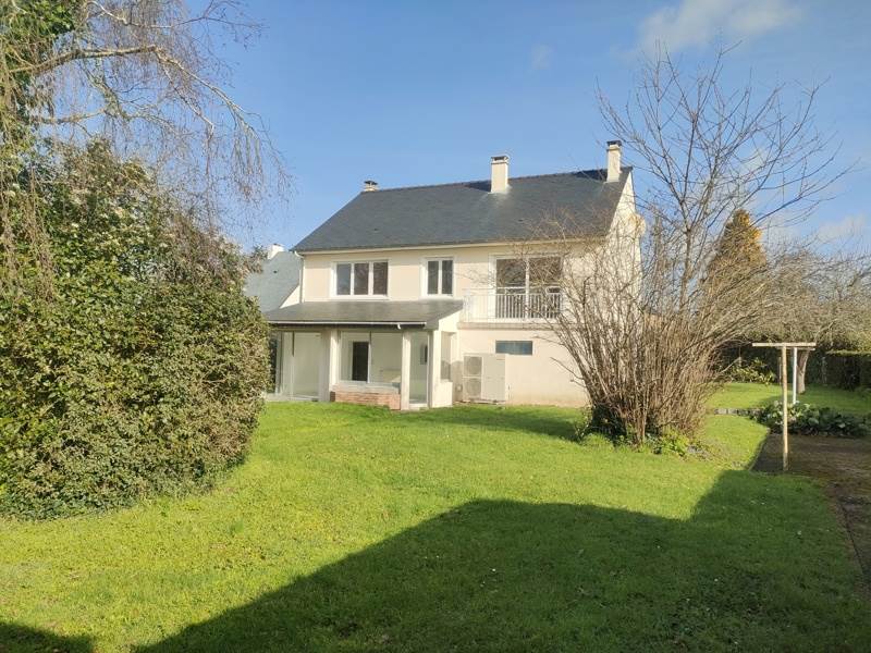 Vente Maison ST ETIENNE DE MONTLUC - 6 pièces -150 m² - (44360)