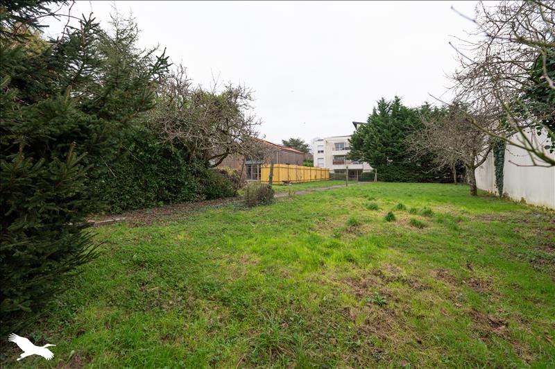 Terrain à vendre · à Saint-Herblain · 223 650 €