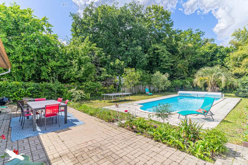 Vente Maison BRUGES - 6 pièces -157 m² - (33520)