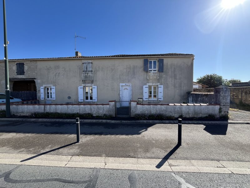 Vente Maison MOREILLES - 4 pièces -104 m² - (85450)