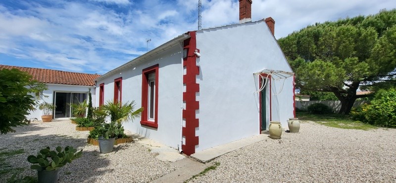 Vente Maison MARANS - 8 pièces -196 m² - (17230)