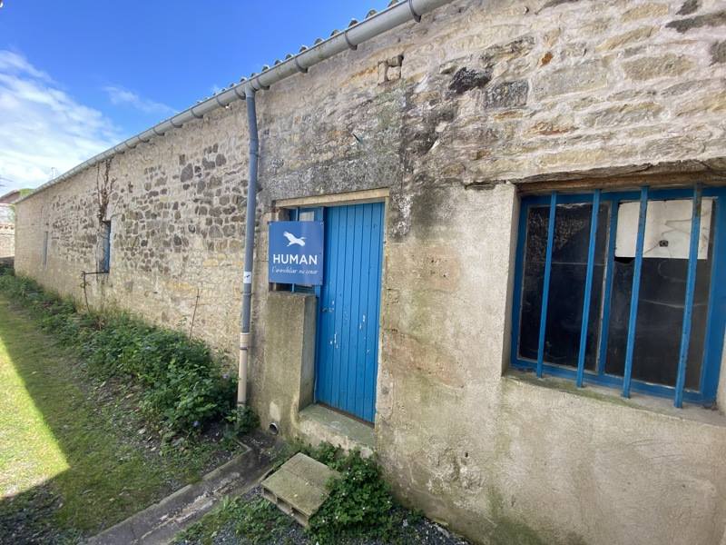 Vente Grange MARANS - 2 pièces -135 m² - (17230)
