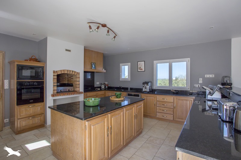 Vente Maison PUYRAVAULT - 7 pièces -184 m² - (85450)