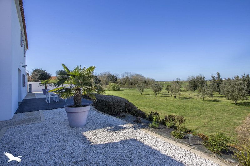 Vente Maison PUYRAVAULT - 7 pièces -184 m² - (85450)