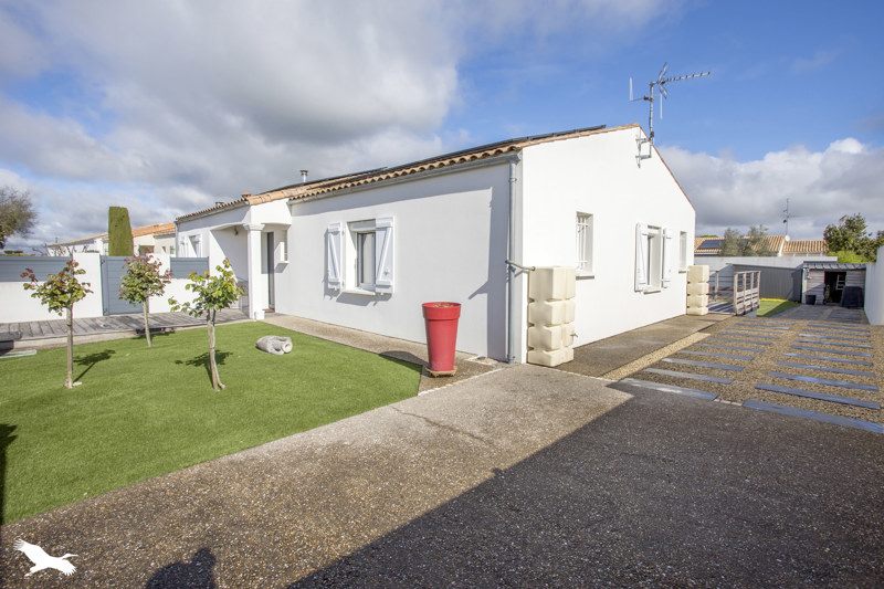 Vente Maison ST JEAN DE LIVERSAY - 4 pièces -98 m² - (17170)