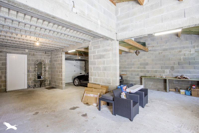 Vente Maison LONGEVES - 5 pièces -180 m² - (17230)