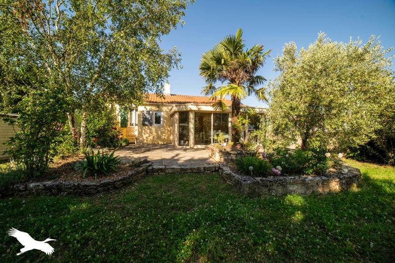 Vente Maison MOREILLES - 4 pièces -133 m² - (85450)