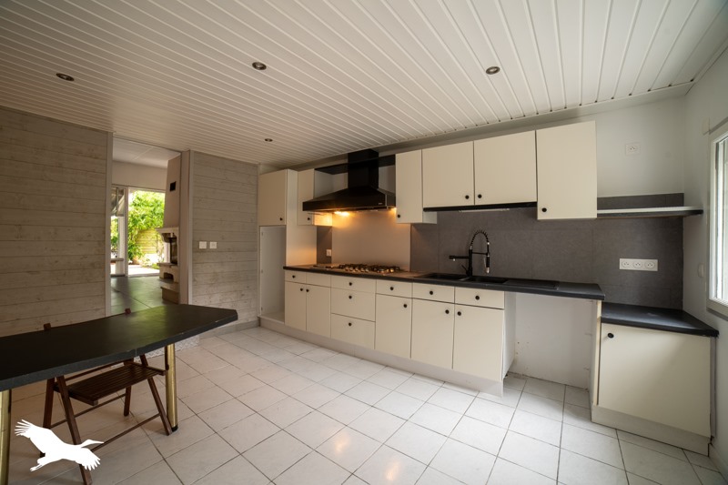 Vente Maison LA RONDE - 8 pièces -245 m² - (17170)
