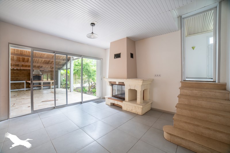 Vente Maison LA RONDE - 8 pièces -245 m² - (17170)