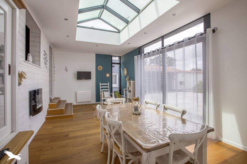 Vente Maison CHARRON - 8 pièces -185 m² - (17230)